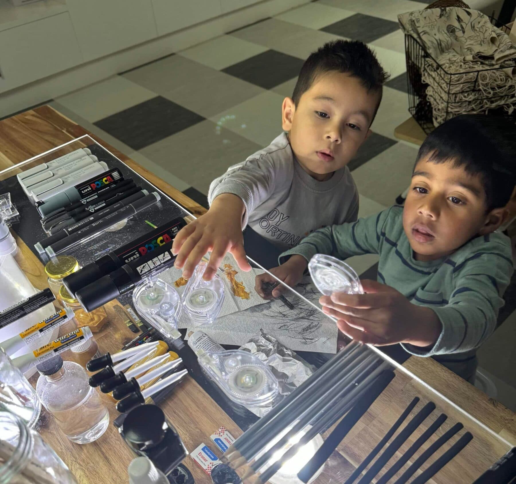 Children collaborating through conceptual play and investigation