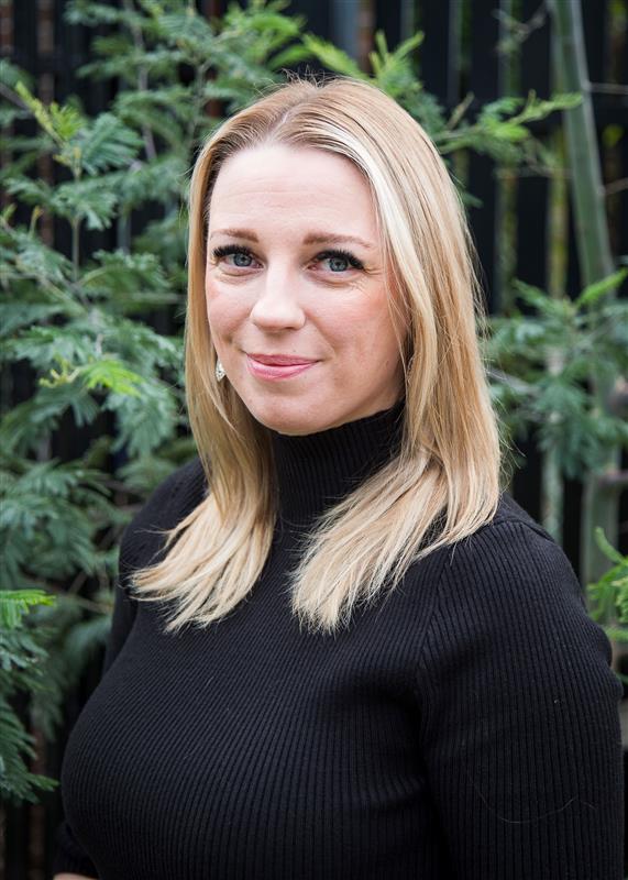 Nadia Teo Surrey Hills Elgar Road Bio image